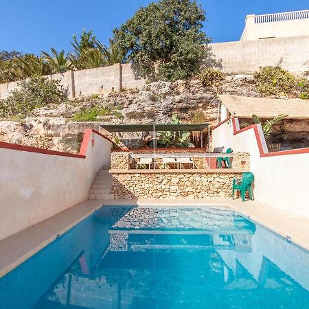 Pool And Sea Merill Apartments - Happy Rentals メーリッハ エクステリア 写真